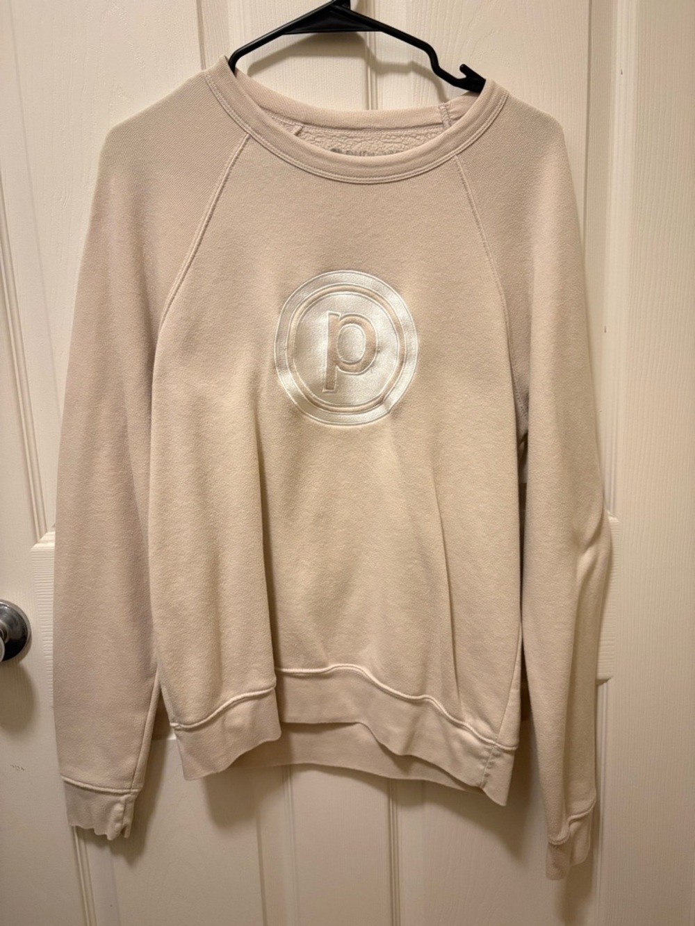 Pure Barre ‘p’ Logo Sweatshirt in oatmeal/light beige